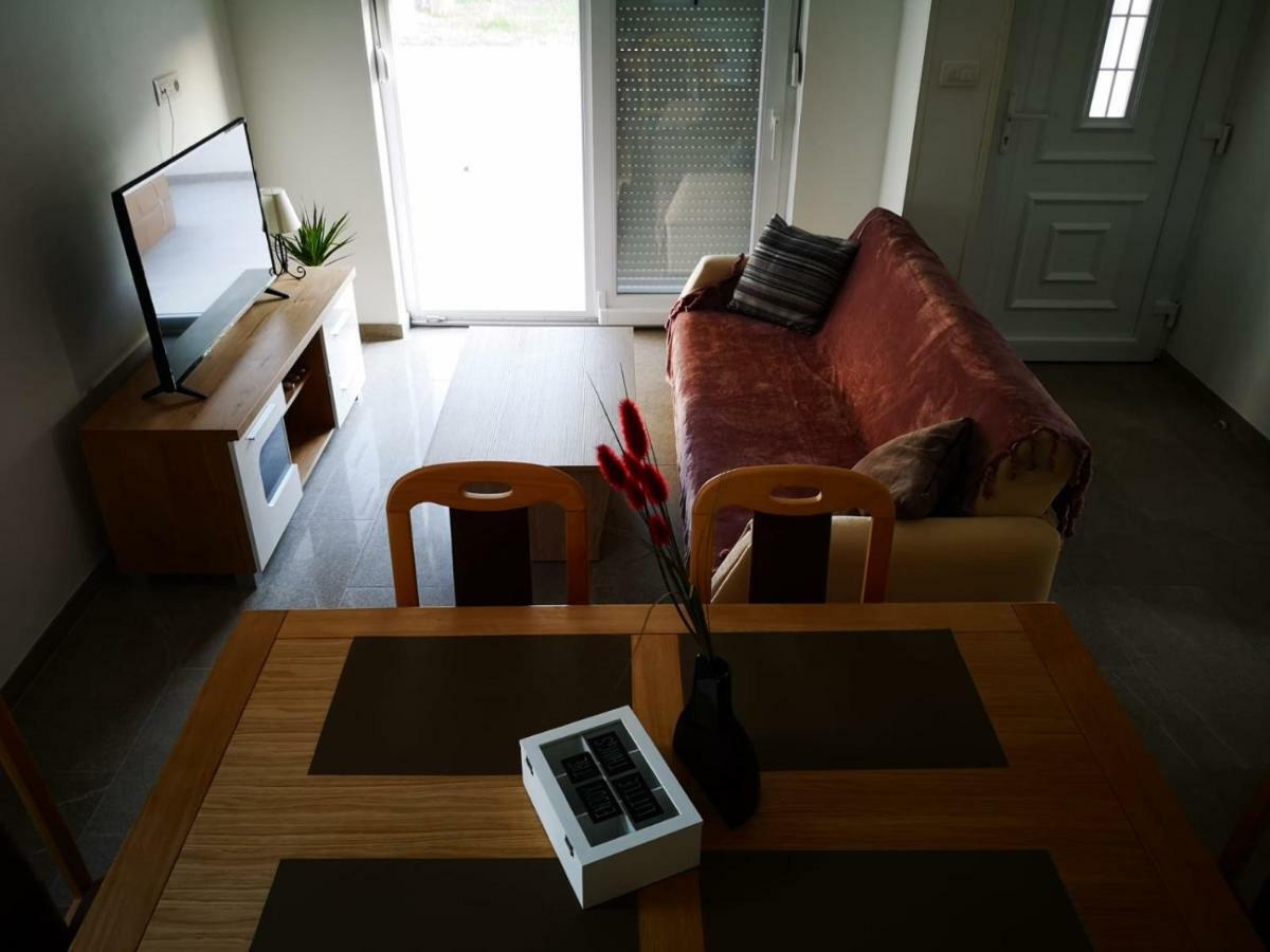 Holiday Home Visnja Нин Экстерьер фото