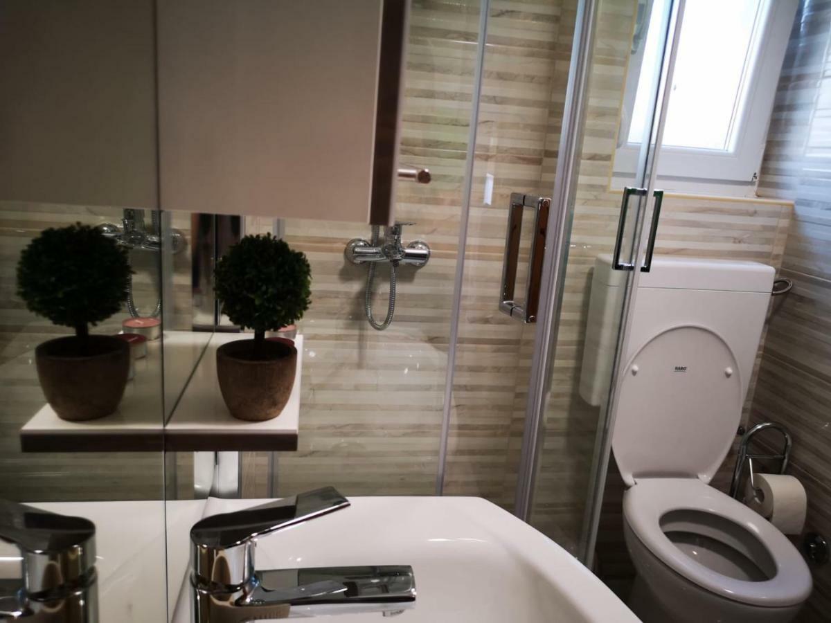 Holiday Home Visnja Нин Экстерьер фото